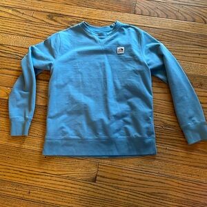 Blue Northface sweatshirt. Very nice & warm. Only worn 3 times. Size Large.